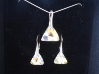 TRIANGLE XILION SWAROVSKI. STRIEBRO 925.
